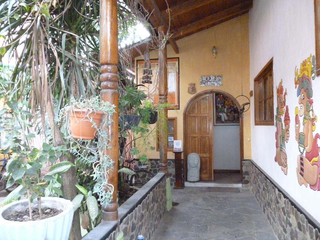 Posada Los Encuentros Panajachel Exterior photo