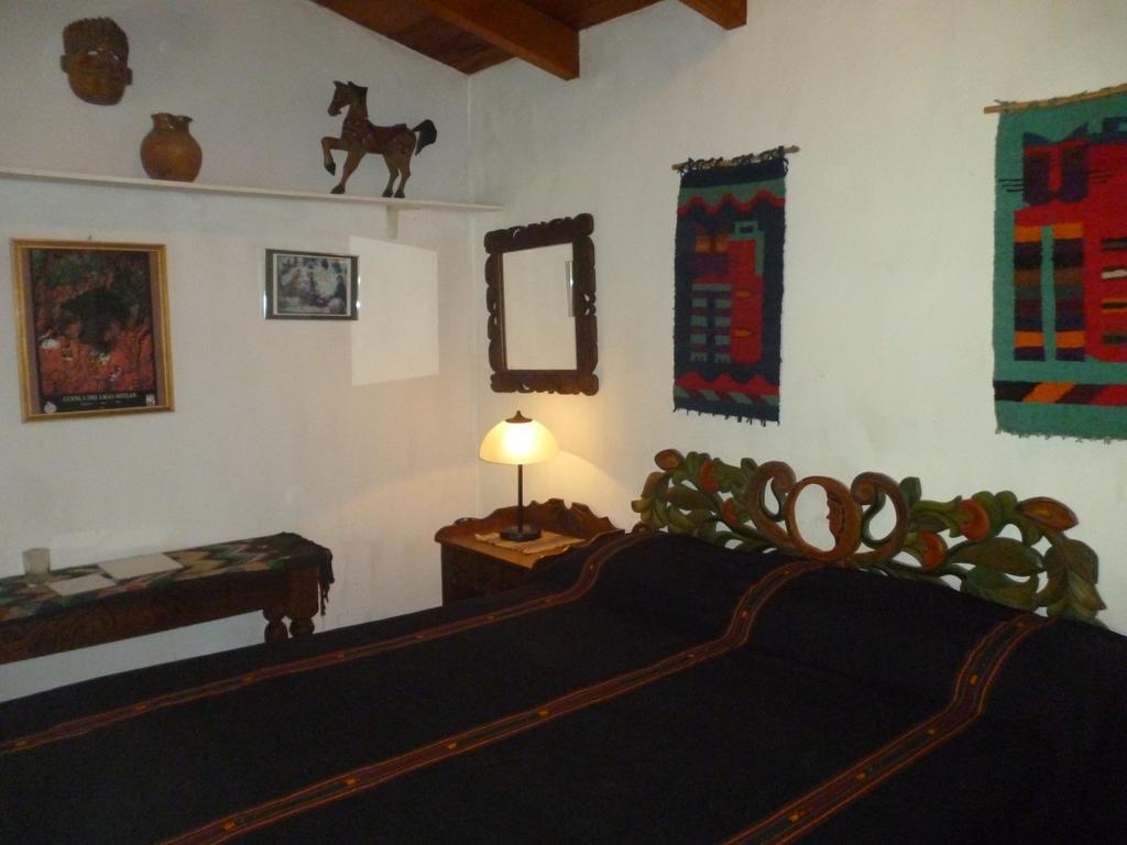 Posada Los Encuentros Panajachel Exterior photo