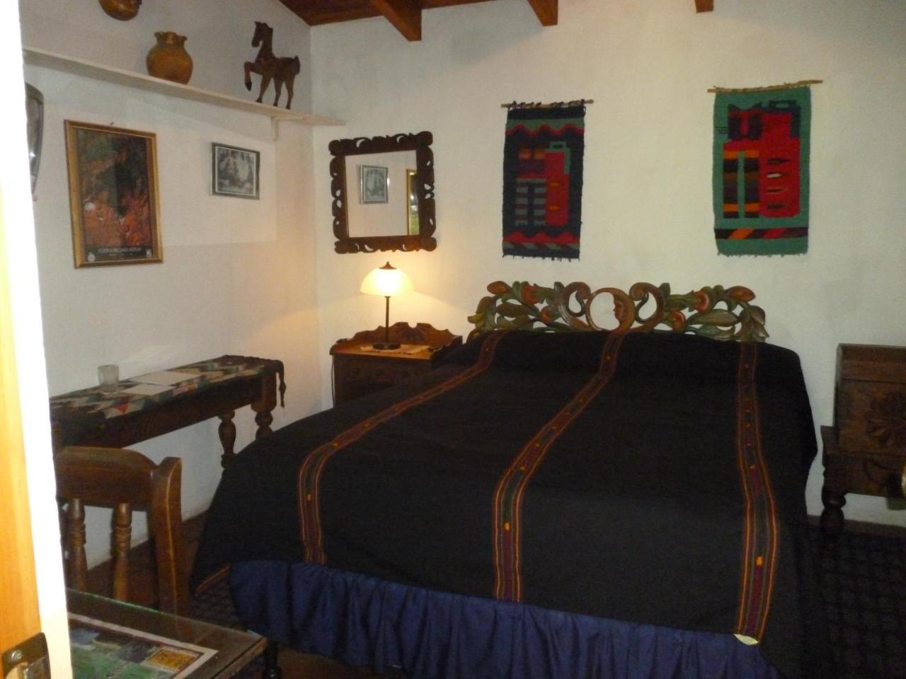 Posada Los Encuentros Panajachel Exterior photo